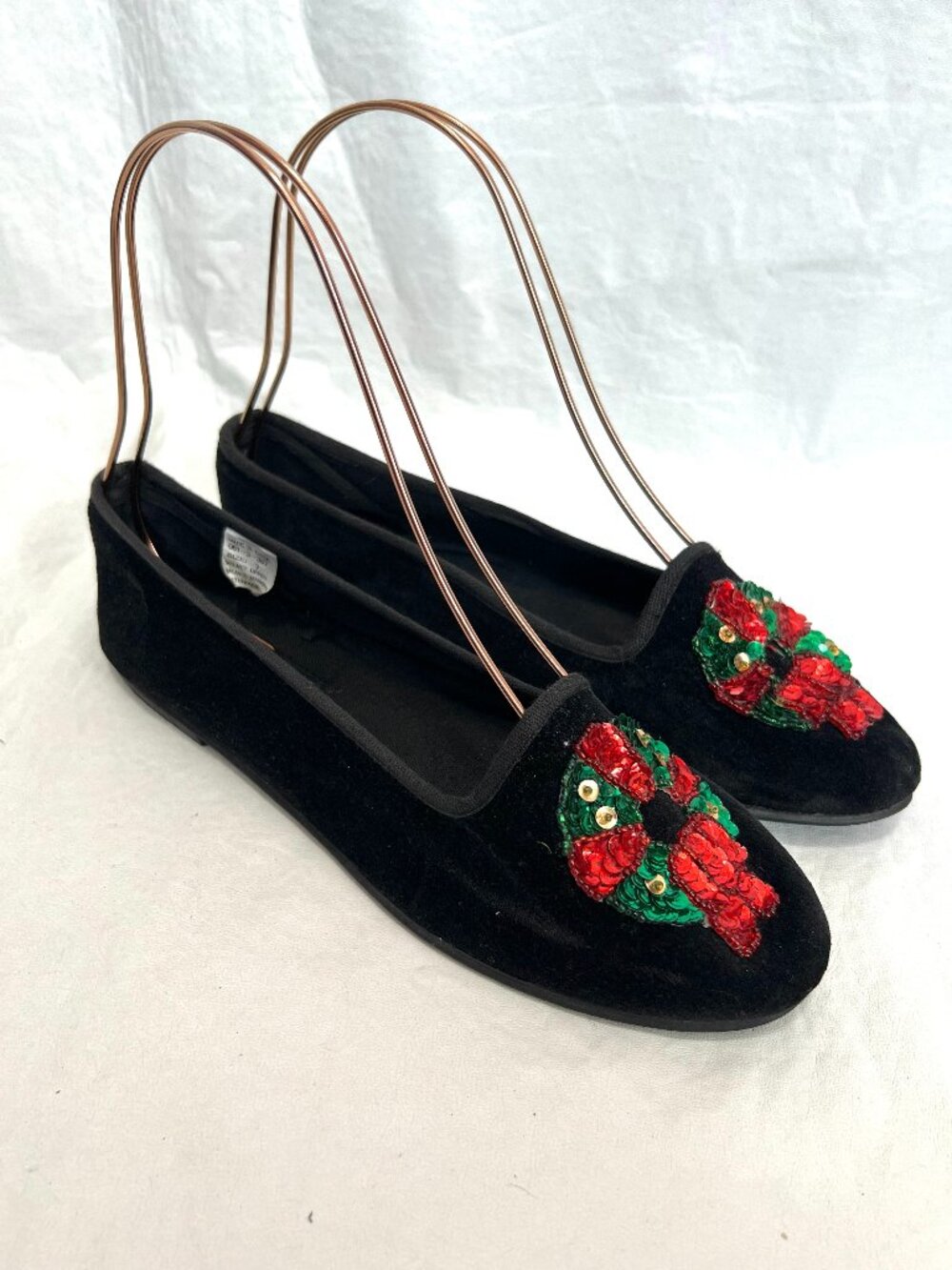 Vintage Christmas shoes slip on loafers womens 7 black velvet wreath sequin flat